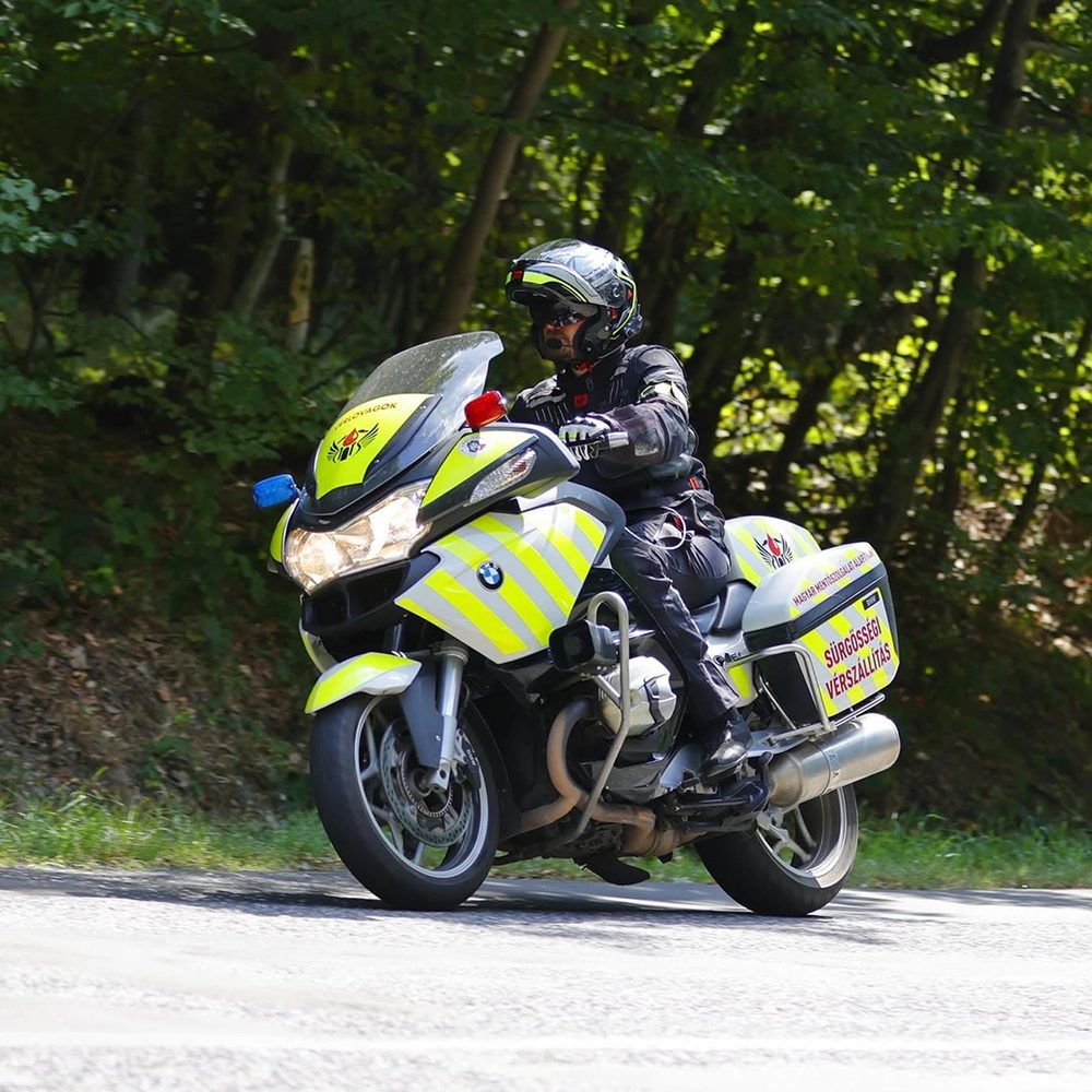 Bobál Dániel – Vérlovagok önkéntes, sürgősségi vérszállítás motorral